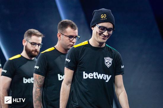 无畏契约强化认证系统应对恶意行为